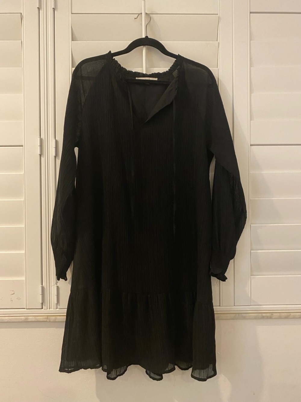 LOFT Black Long-Sleeve Pleated Tiered Dress